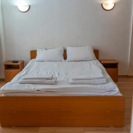 Zvezditsa Bed & Breakfast *